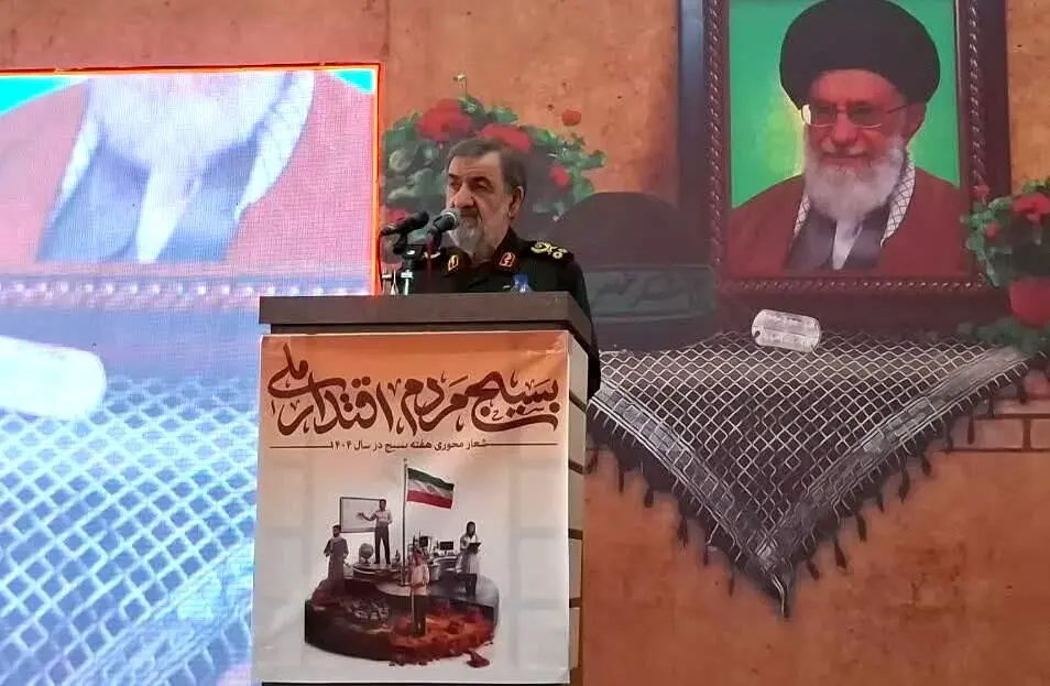 بسیج عظیم ملت ایران پاسخ محکم به محاصره و تحریم  است