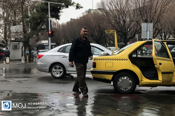 باران و رعد و برق احتمالا مناطق غربی و شمالی کشور را در بر می‌گیرد