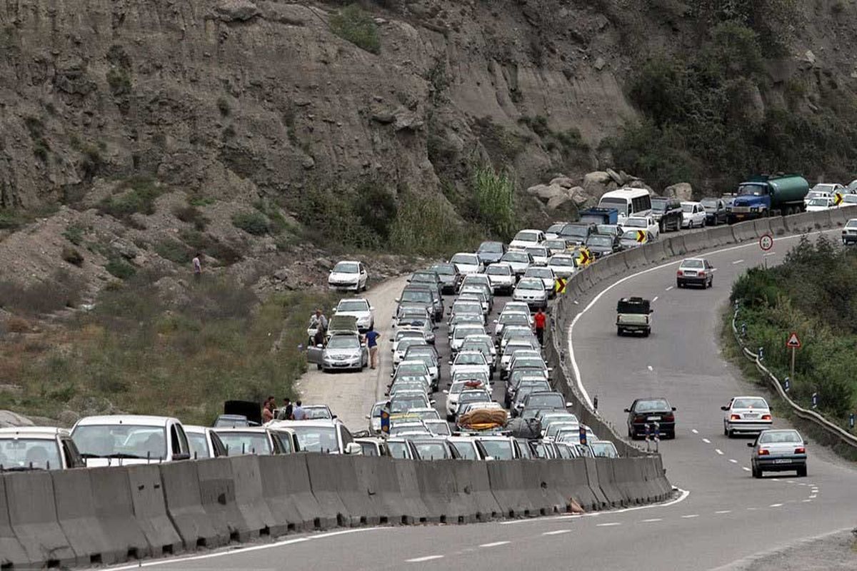 ترافیک نیمه‌سنگین در محور هراز و آزادراه کرج - تهران