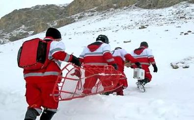 سه کوهنورد گرفتار در برف مریوان نجات یافتند
