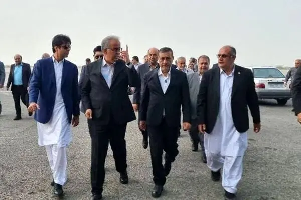 معاون اجرایی رئیس‌جمهور از کریدور ساحلی و ایستگاه راه‌آهن چابهار - زاهدان بازدید کرد
