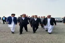 معاون اجرایی رئیسجمهور از کریدور ساحلی و ایستگاه راهآهن چابهار - زاهدان بازدید کرد