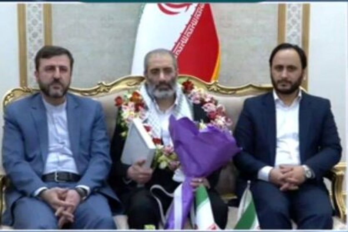 اسدالله اسدی، دیپلمات ایرانی وارد تهران شد