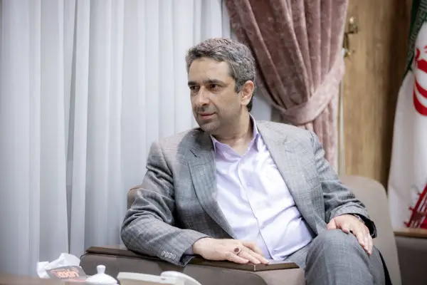  هزینه تکرار تجربه‌های ناموفق را گردن دولت و رئیس جمهور انداختن نادرست است