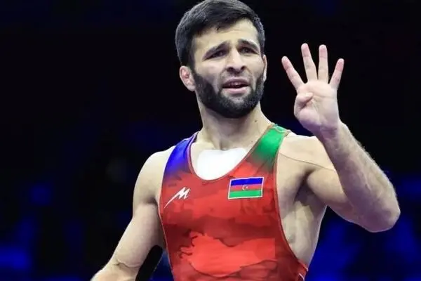 خداحافظی الدانیز عزیزلی پس از شکست کشتی مقابل پیام احمدی