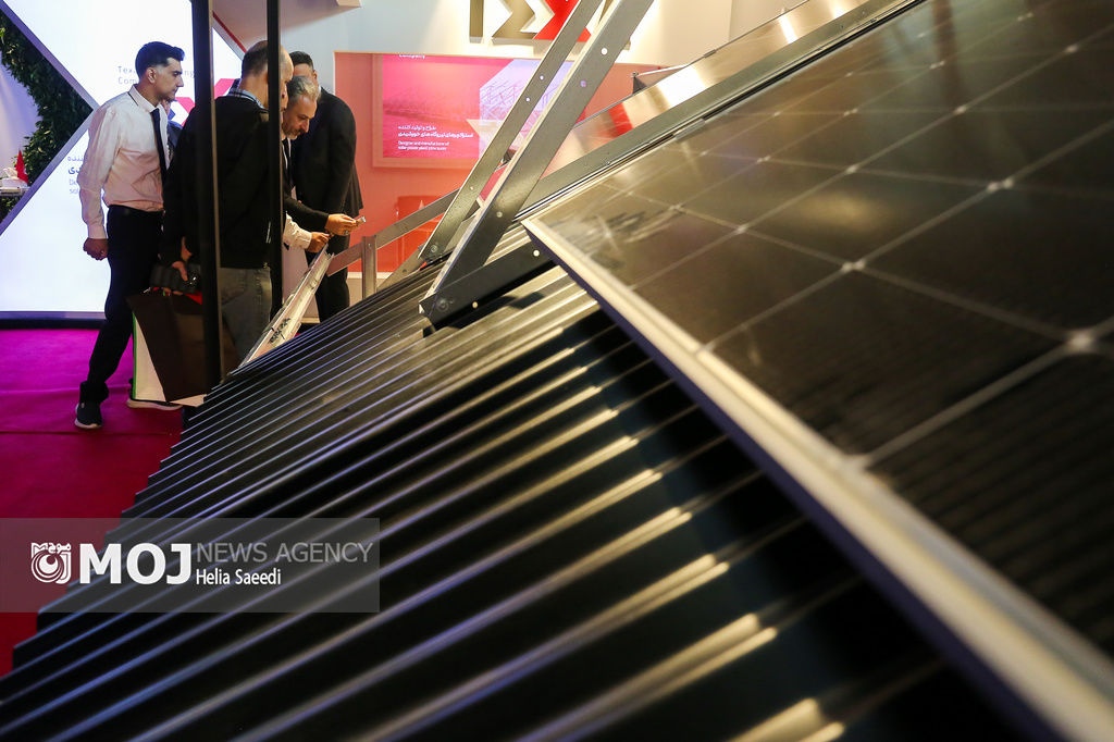 بزرگ‌ترین مزرعه خورشیدی دولت در مشهد افتتاح می‌شود