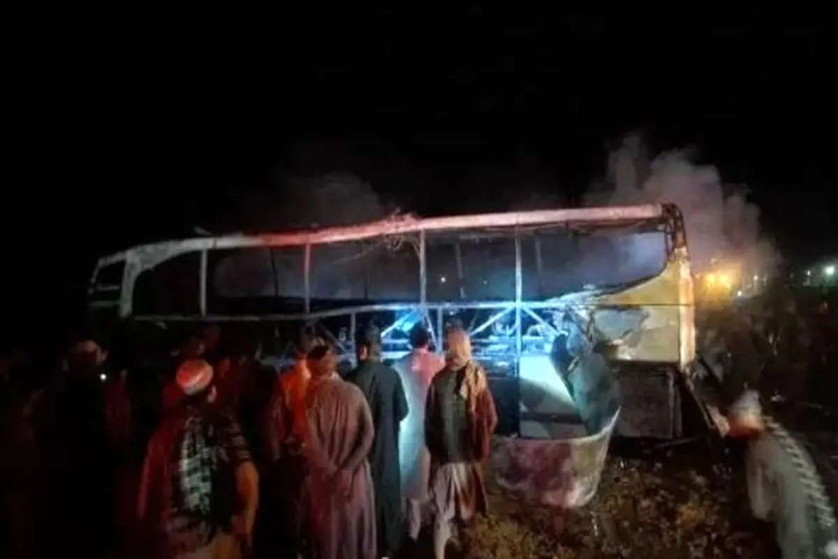 تصادف اتوبوس در افغانستان ده‌ها فوتی به جا گذاشت