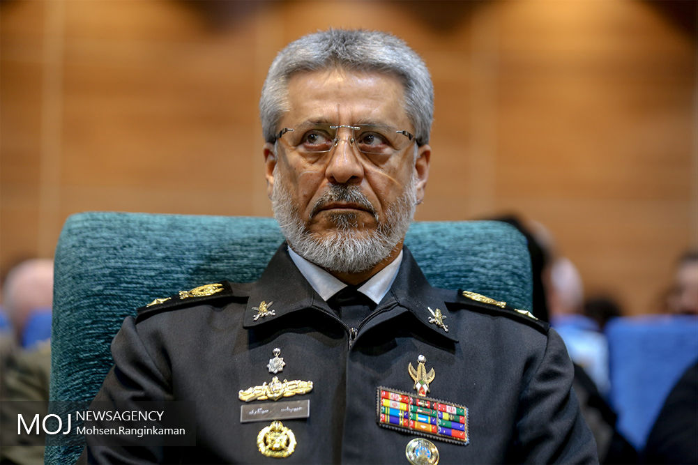 ایران در تأمین تجهیزات مورد نیاز دفاعی روی پای خود ایستاده است