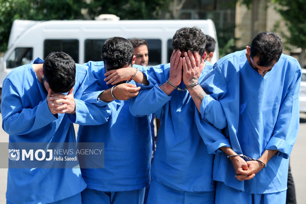 دستگیری ۸ اراذل و اوباش سابقه دار در کاشان 