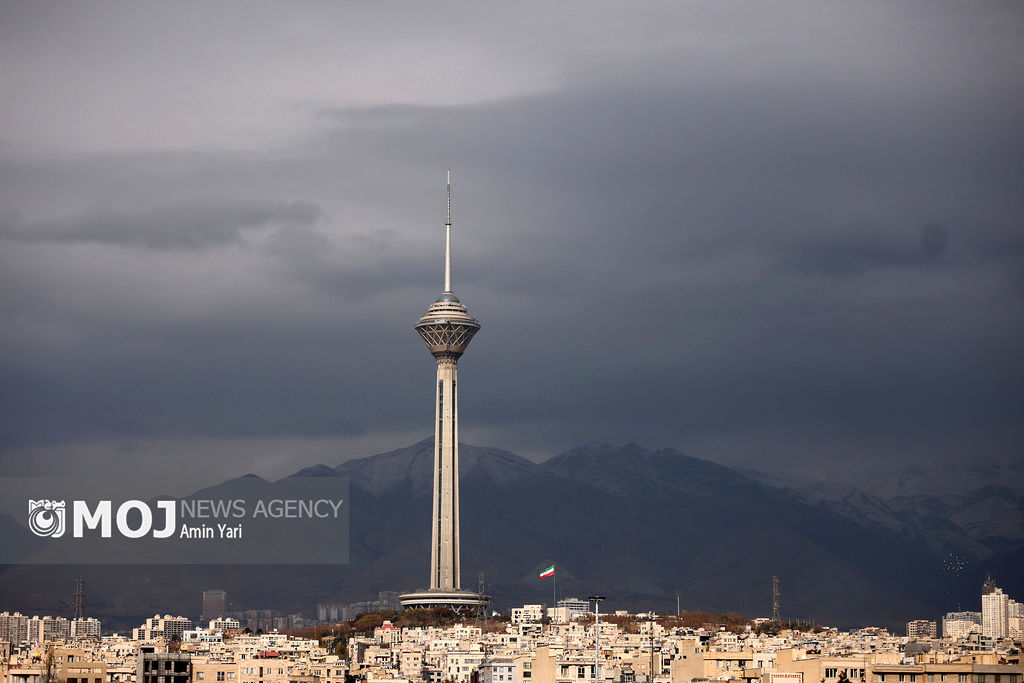 آلودگی هوای تهران همچنان در شرایط خطرناک است