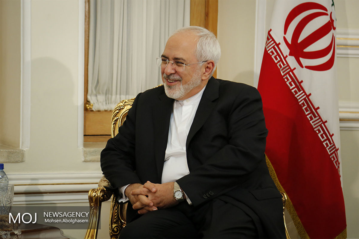 ظریف با وزیر خارجه آذربایجان دیدار کرد