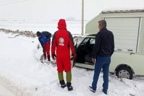 امدادرسانی هلال احمر به ۵۴۰ نفر در برف و کولاک در آوج