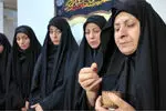 انگشتر متبرک رهبر معظم انقلاب اسلامی به خانواده شهید شایان فرد در زاهدان اهدا شد