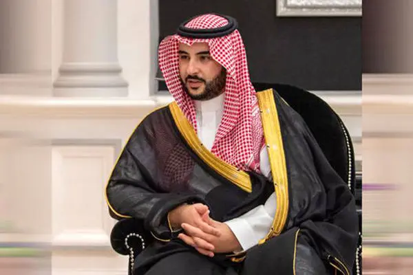 وزیر دفاع عربستان با سرلشکر موسوی گفتگو کرد
