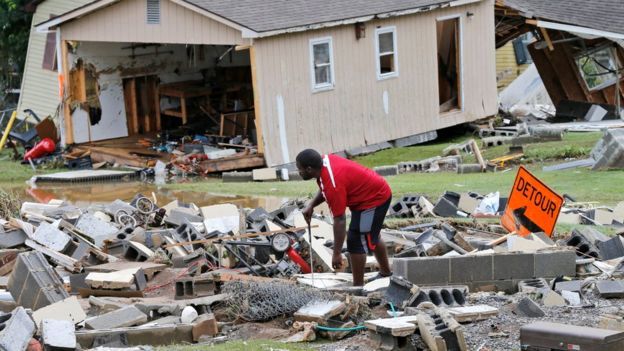 کشته و ناپدید شدن مردم در توفان و سیل آمریکا