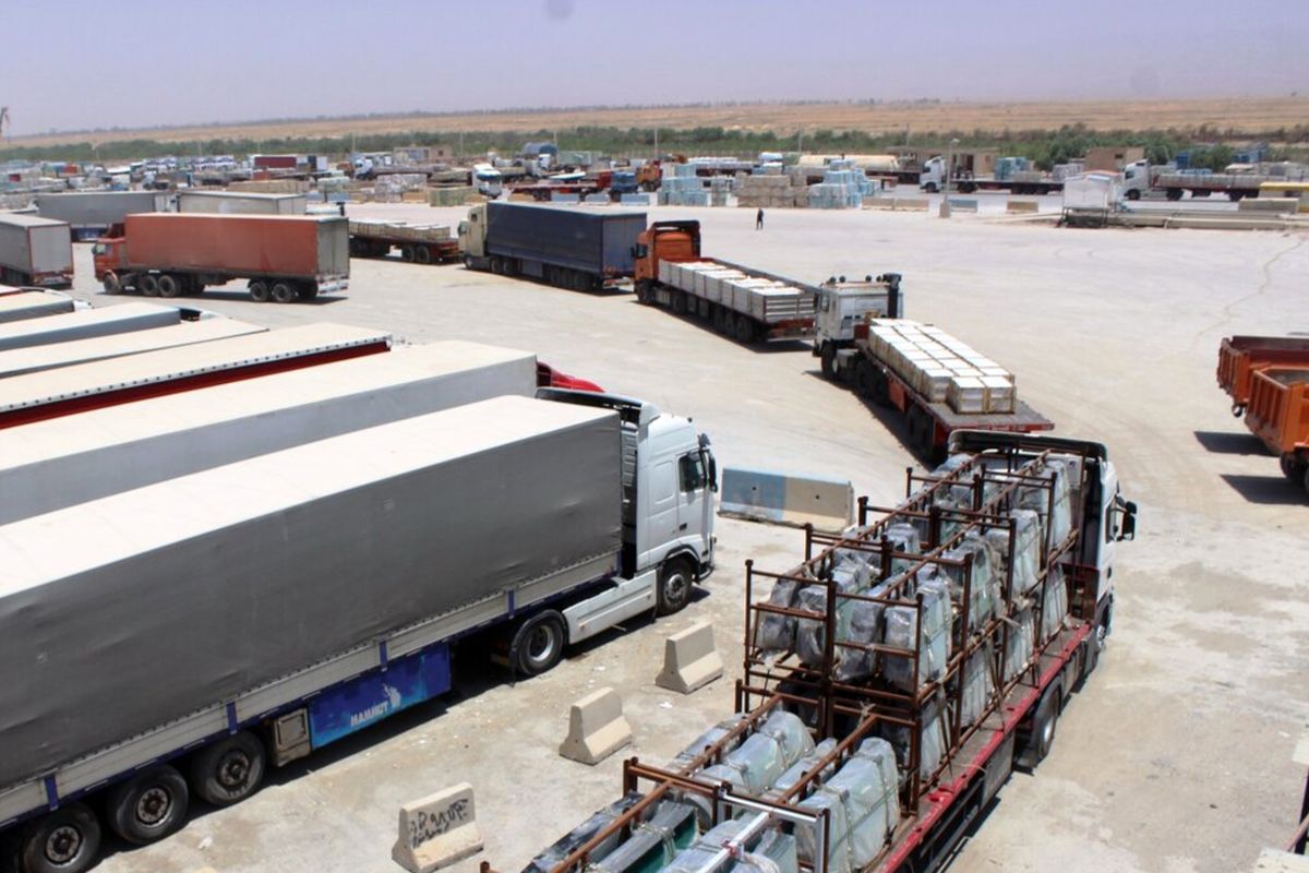 صادرات بیش از ۴۰۵ میلیون دلار کالا از مرز مهران