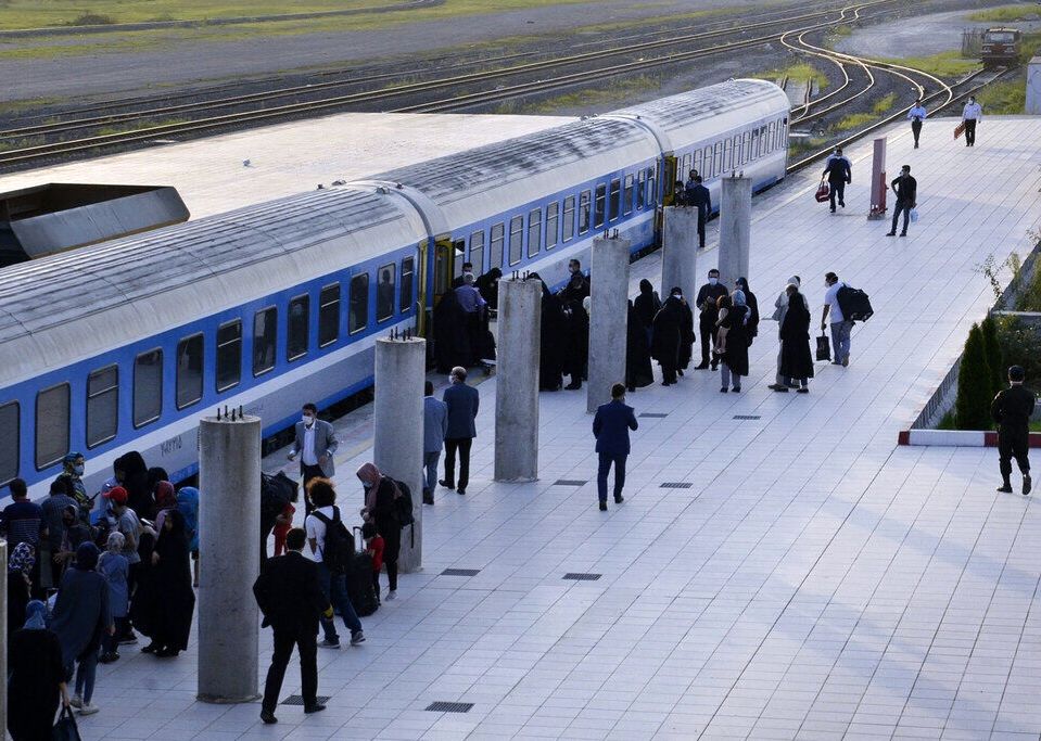 پیش فروش بلیت قطارهای مسافری برای اردیبهشت از سه شنبه ۲۱ فروردین شروع می‌شود