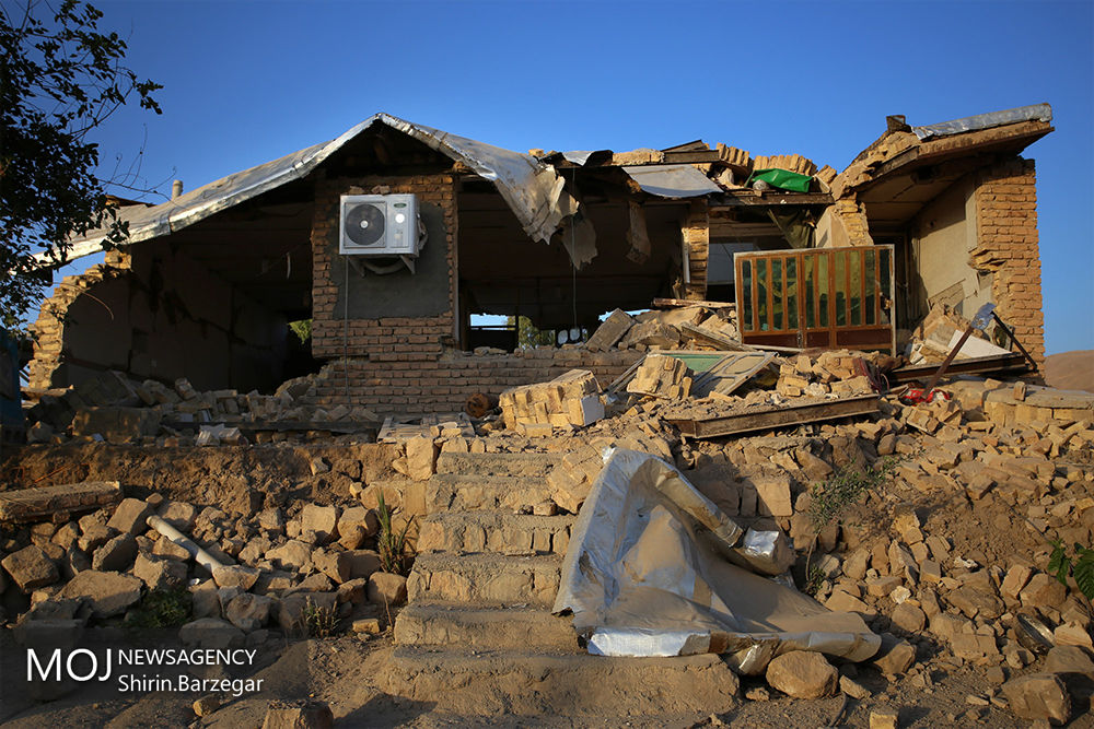 اجرای اعطای تسهیلات بانکی به زلزله زدگان به زودی در دستور کار قرار خواهد گرفت