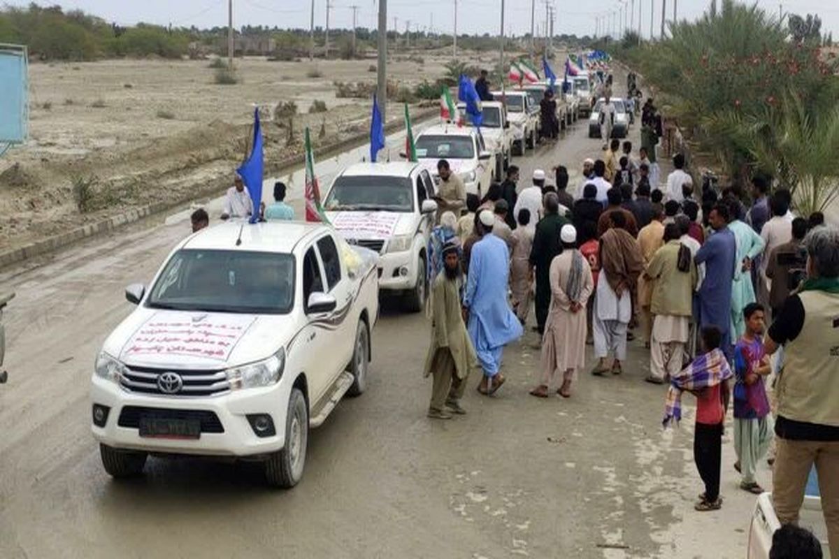 سپاه پاسداران تا رفع مشکلات سیل‌زدگان در کنار مردم سیستان و بلوچستان است