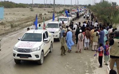 سپاه پاسداران تا رفع مشکلات سیل‌زدگان در کنار مردم سیستان و بلوچستان است