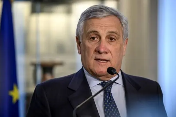 اروپا برای تحقق صلح باید تحریم‌های روسیه را بردارد