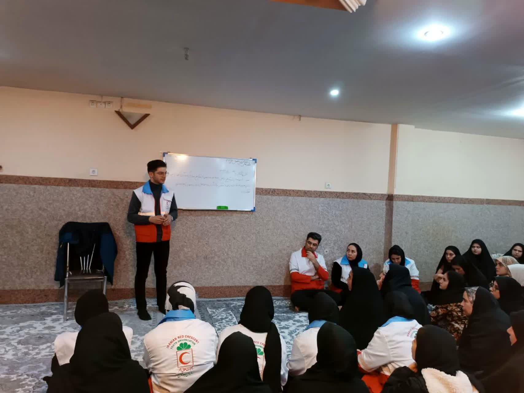 اعزام ۱۲۰ مددجوی کمیته امداد استان مرکزی در اردوی تخصصی زیارتی، آموزشی مشهد مقدس