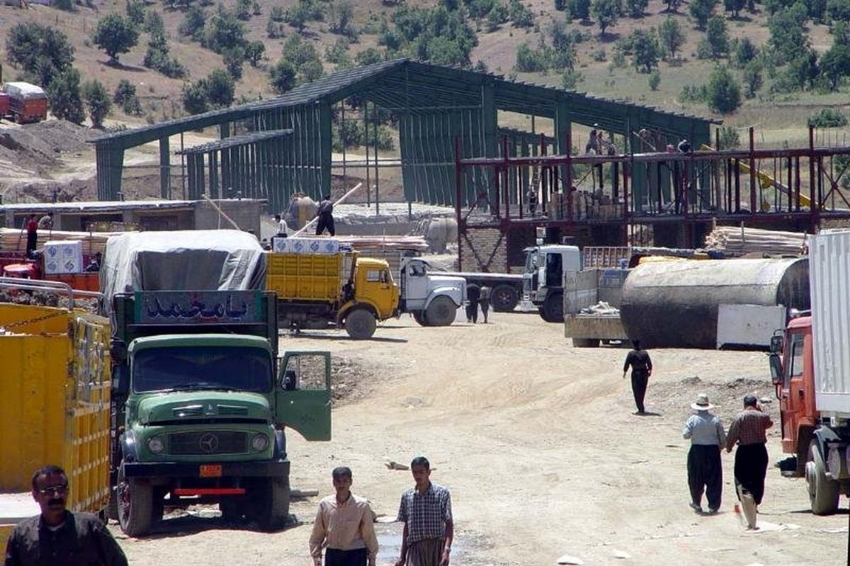 بیش از ۴۰۹ تن کالا از مرز میلک به افغانستان صادر شده است