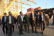 مشاور عالی فرمانده کل قوا از پیشرفته ترین بندر کانتینری ایران بازدید کرد