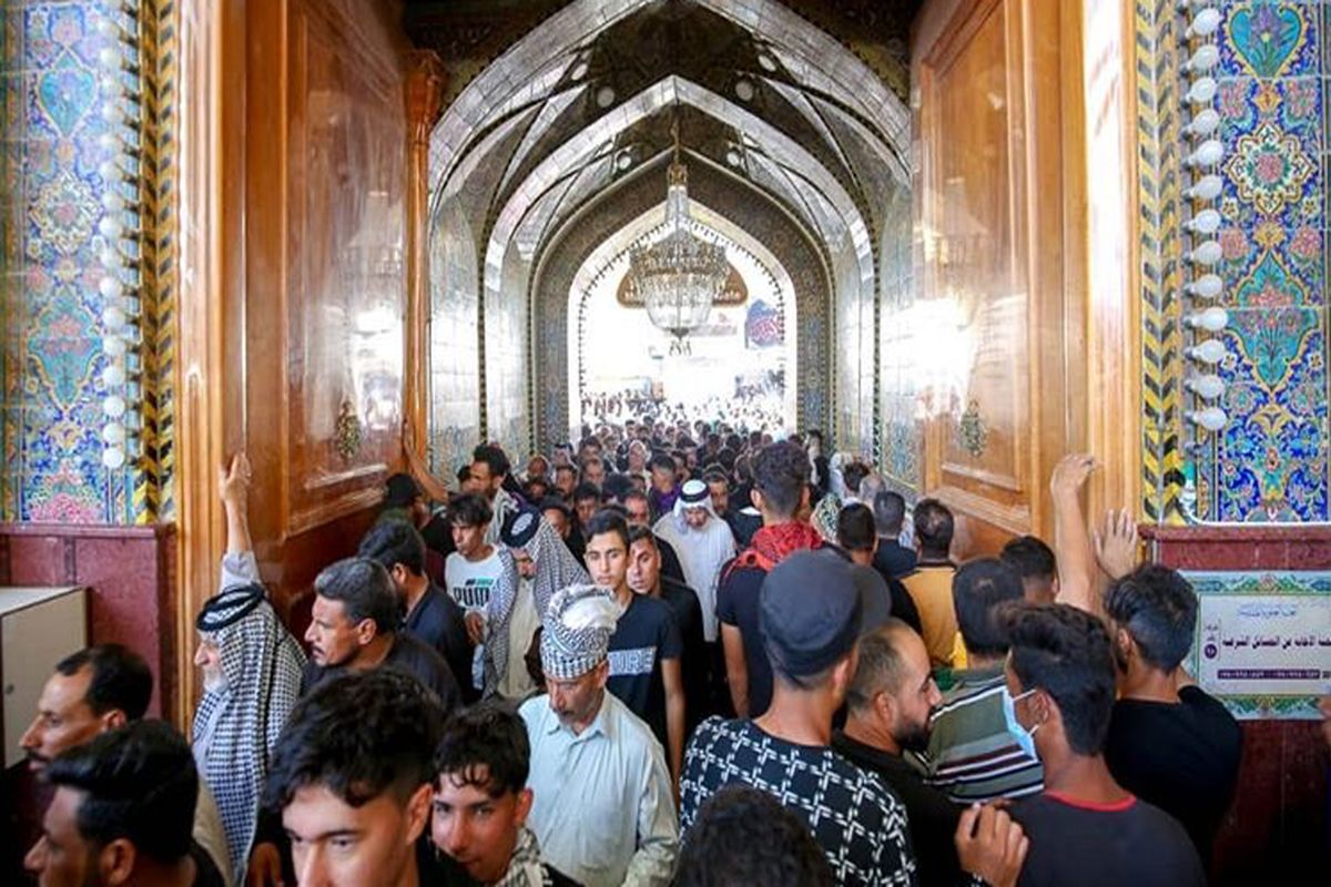 حضور میلیونی زائران عراقی در حرم علوی 