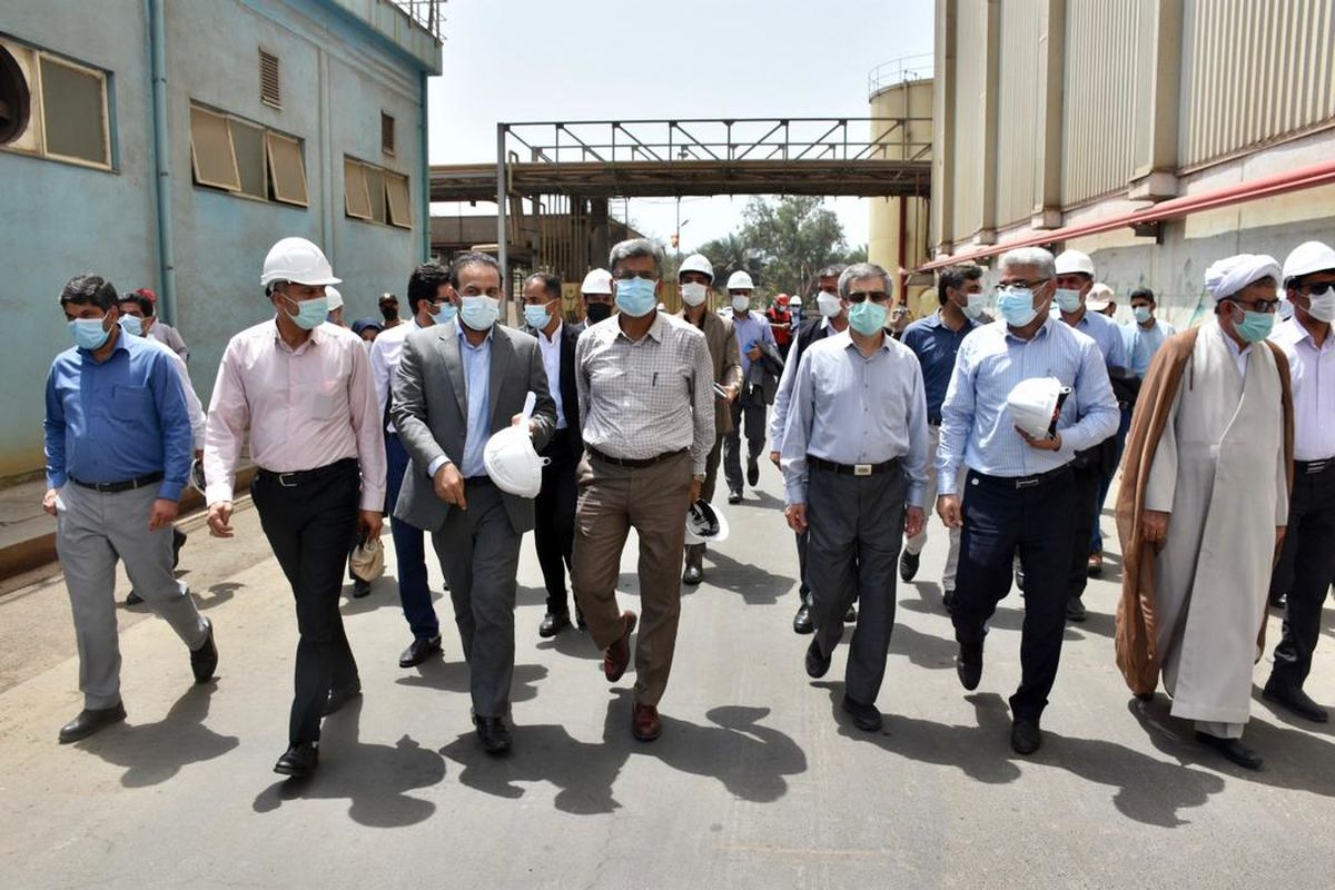 بازدید اعضای کمیسیون انرژی مجلس از نیروگاه بندرعباس هنگام