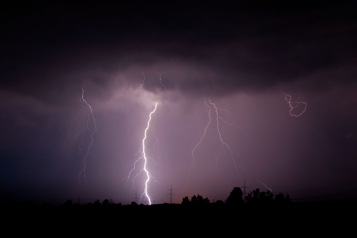 33 villagers killed by lightning storm in Indian state of Uttar Pradesh