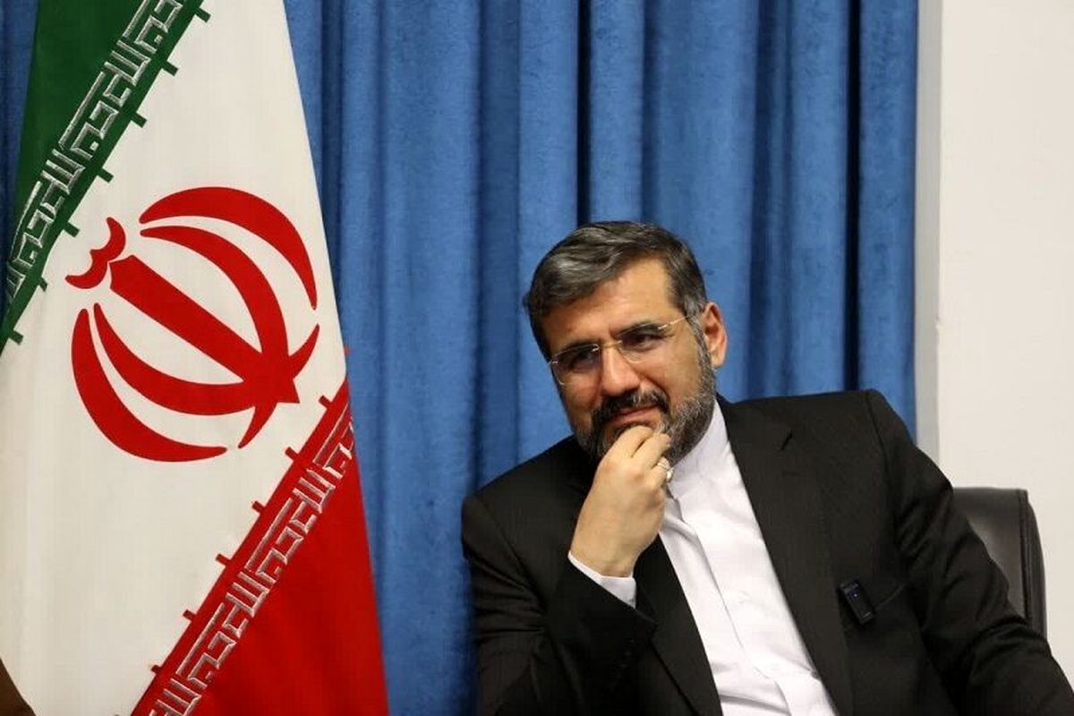 دولت ایران به عنوان دولتی برخاسته از تعالیم قرآنی و نهضت اصیل دینی است