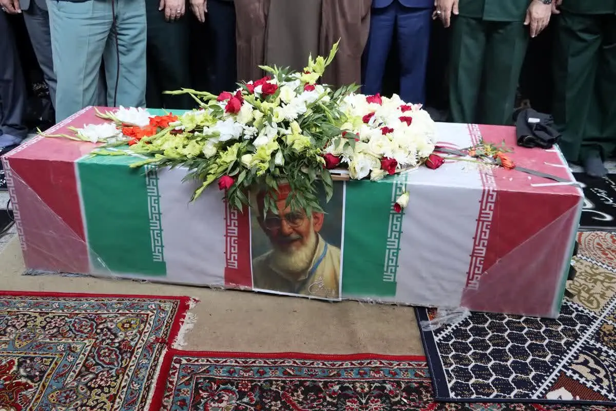 پیکر پیر رزمندگان گیلانی دفاع مقدس در رشت تشییع شد