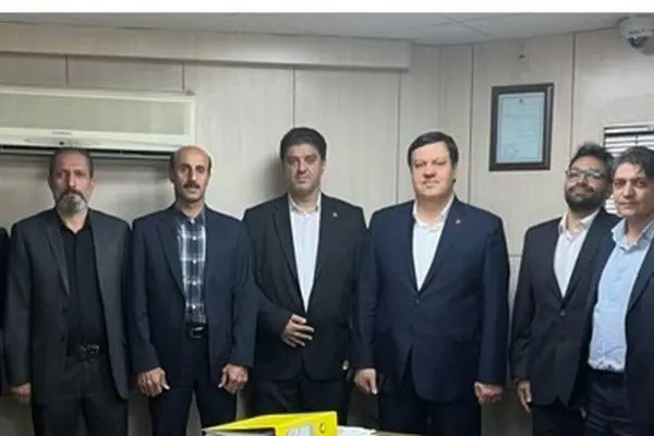 بازدید مدیرعامل بانک ملت از چند شعبه و واحد ستادی در تهران