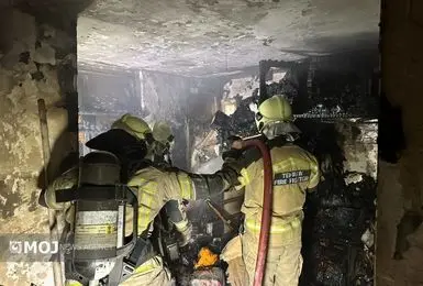 بیش از ۲۰ نفر در آتش‌سوزی مجتمع مسکونی در شهرک راه‌آهن نجات یافتند+ عکس و فیلم