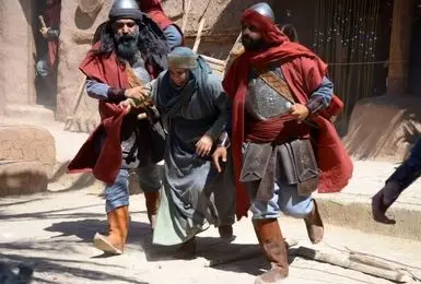 سریال «مهمان کشی» با بازی حسام منظور، لیلا اوتادی و پژمان بازغی پخش می شود