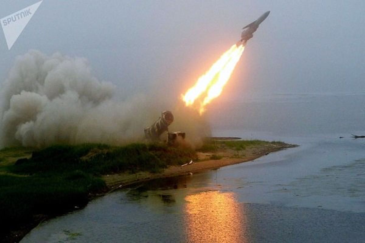 شلیک موشک کروز زیردریایی توسط روسیه