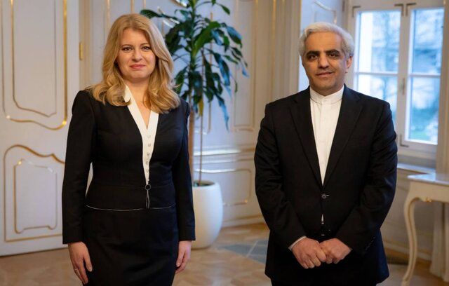 حضور سفیر ایران در مراسم هیات‌های دیپلماتیک رییس جمهور اسلواکی