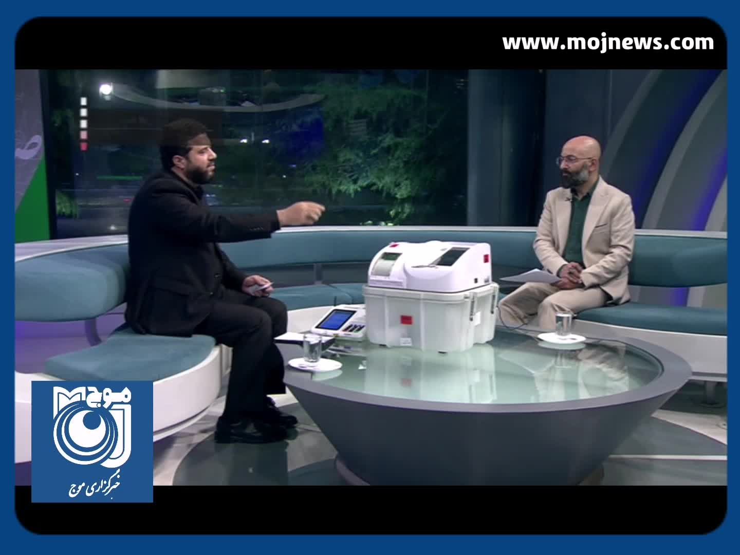** تهران آماده برگزاری نخستین انتخابات تمام‌الکترونیکی + فیلم