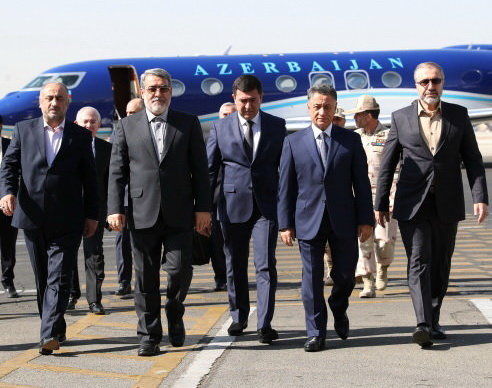 وزیر کشور جمهوری آذربایجان دقایقی پیش وارد تهران شد