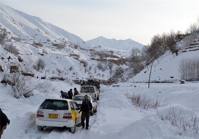1400 کیلومتر از راه‌های برفی کرمانشاه باز شد