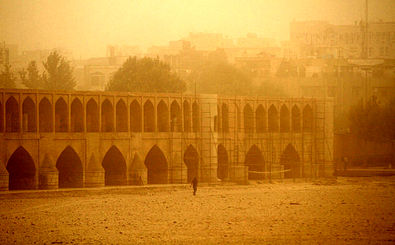 افزایش وزش باد و گردوغبار در اصفهان 