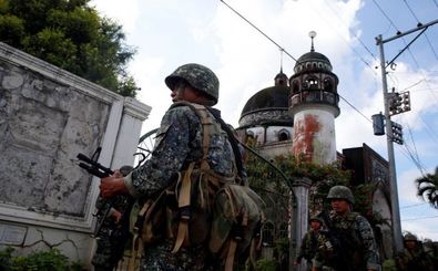 ارتش فیلیپین برای جنگ با داعش عملیات علیه کمونیست‌ها را متوقف می‌کند