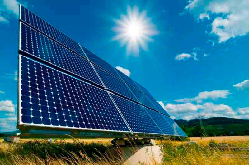 استقبال ادارات مشهد از انرژی های پاک و پنلهای خورشیدی