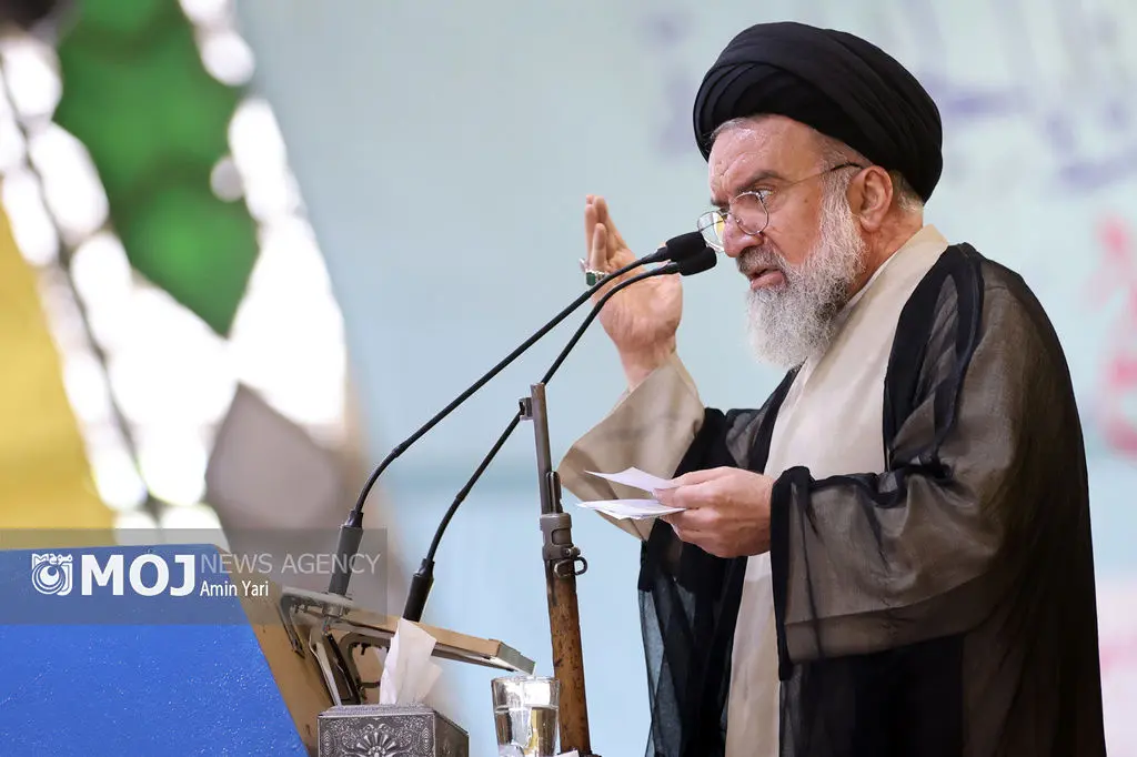 مسئولان با کار جهادی سفره مردم را تقویت کنند