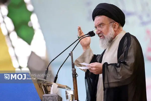 مسئولان با کار جهادی سفره مردم را تقویت کنند