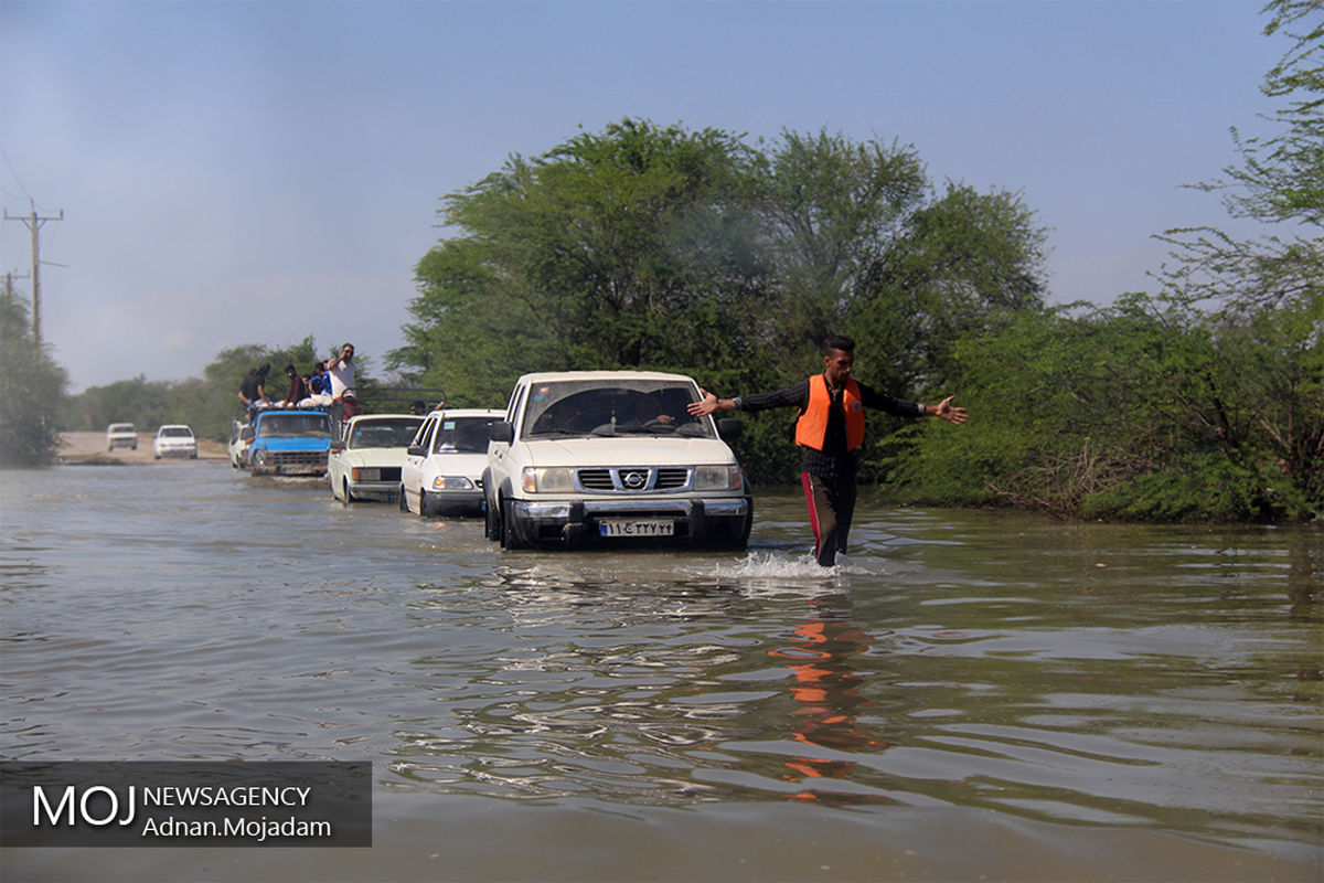 خسارت سیلاب به زیرساخت بخش های مختلف حاجی‌آباد