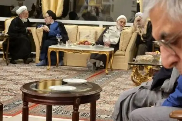 حضور کروبی، خاتمی و ناطق نوری در نشست خصوصی کرباسچی