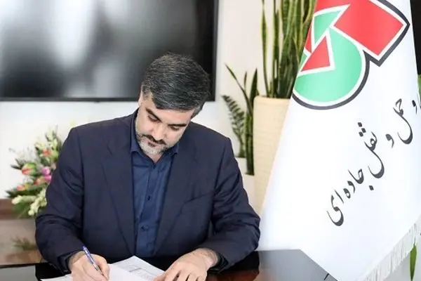 قدردانی رئیس سازمان راهداری وحمل‌ونقل جاده‌ای از تلاش جهادی رانندگان و فعالان حوزه حمل و نقل جاده‌ای و راهداری در خدمت‌رسانی به زائران اربعین حسینی