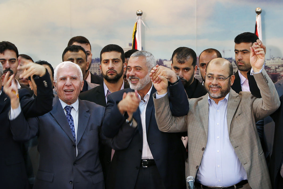 holding reconciliation meeting between Hamas and Fatah in Cairo
